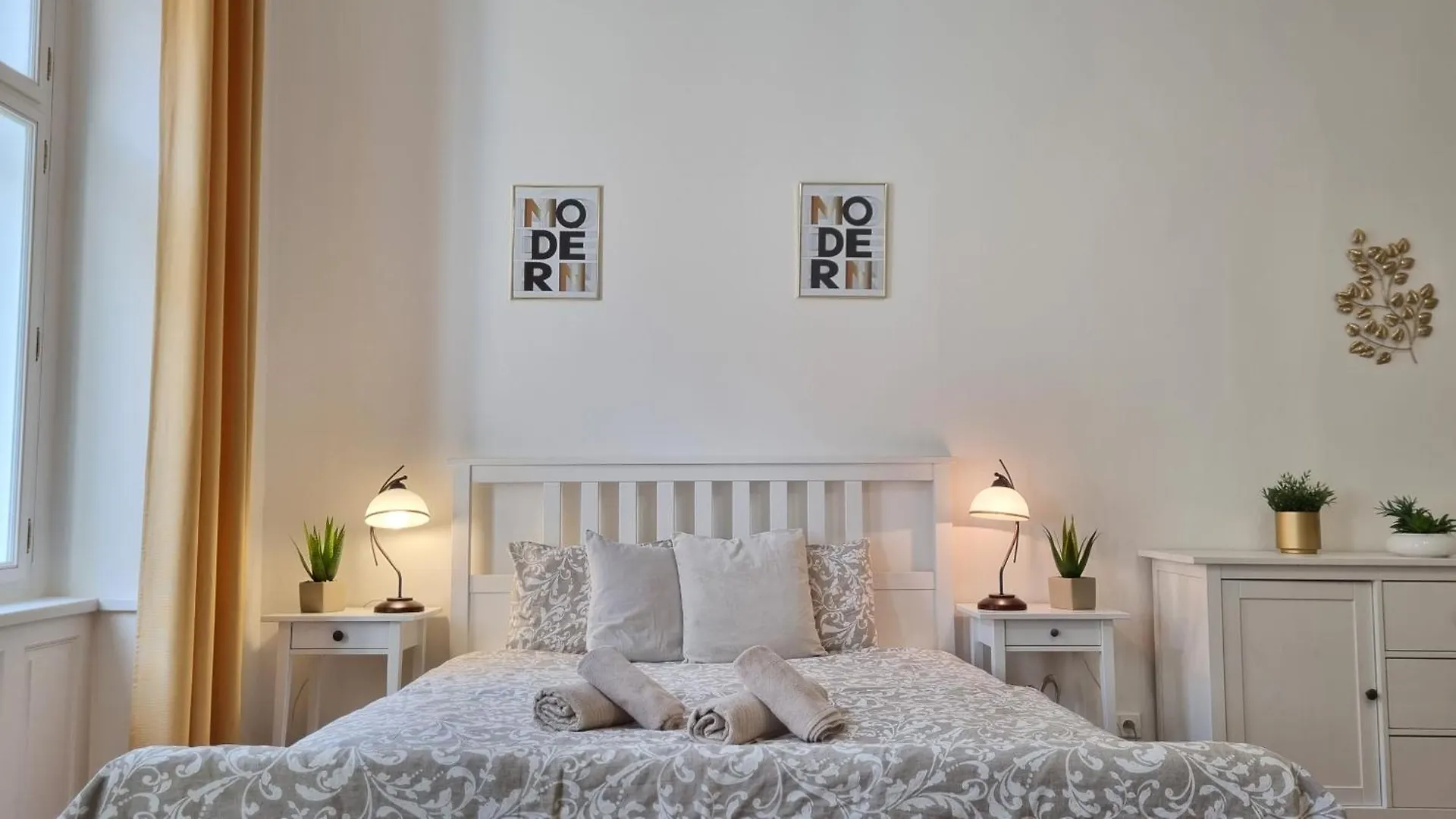 Apartament Finnem Rentals Tyrsova Praga